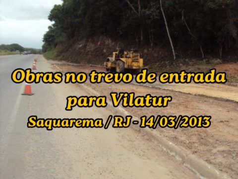 Máquinas e operários trabalhando nas obras de reestruturação e pavimentação do trevo de entrada de Vilatur, na Rodovia Amaral Peixoto.
