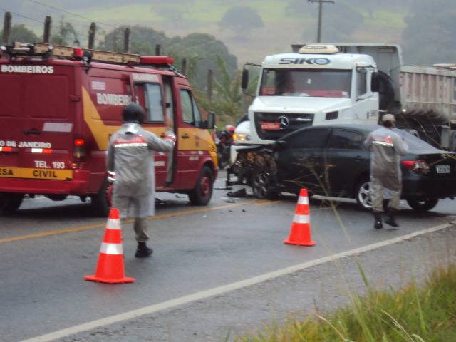 Acidente próximo a entrada de Vilatur (Saquarema)