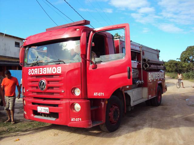 Incêndio em Vilatur (Saquarema).