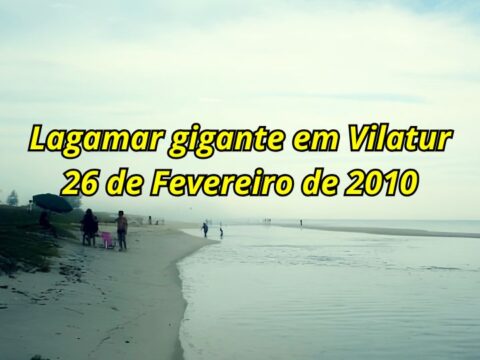 O Histórico Lagamar Gigante na Praia de Vilatur em Fevereiro de 2010 Foto panorâmica da Praia de Vilatur mostrando o fenômeno do Lagamar gigante, um lago de água salgada formado entre a areia do mar e a vegetação nativa preservada.