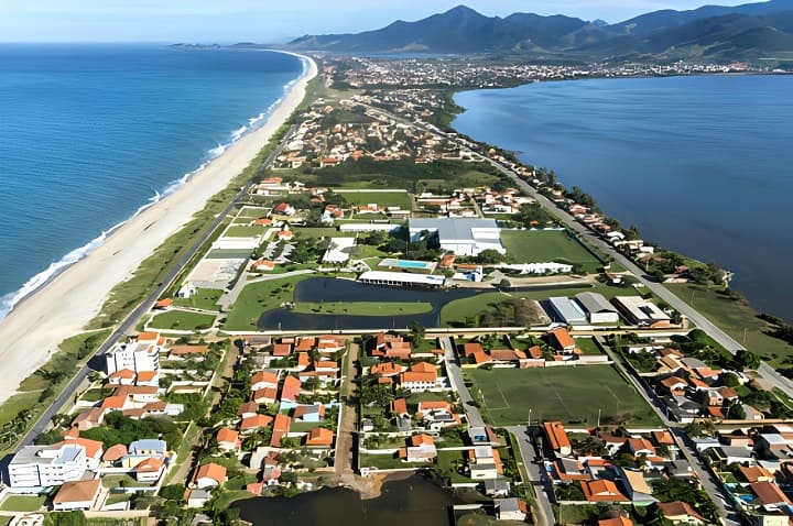 Saquarema RJ: História, Praias, Surfe e Economia em Detalhes O Que Faz Saquarema Ser Única? Descubra a História da Cidade.